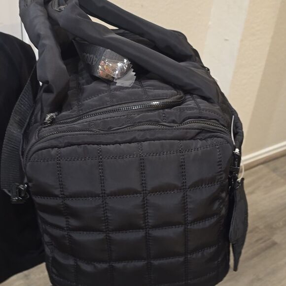 Steve Madden BAria Quilted Weekender Bag- Black - Picture 6 of 9